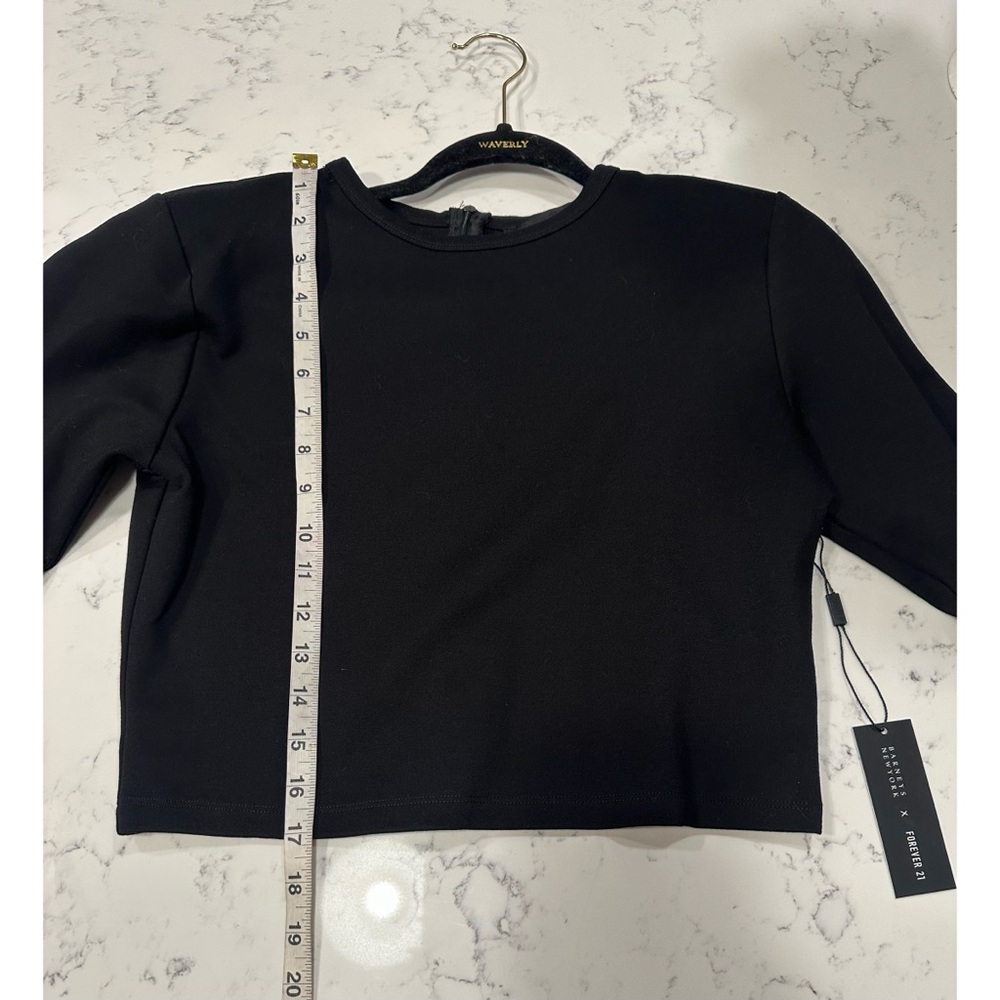 Barneys New York x Forever 21 Black Long Sleeve Crop Top - Size Large - Picture 8 of 10